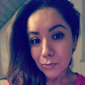 Meet your Posher, Ana